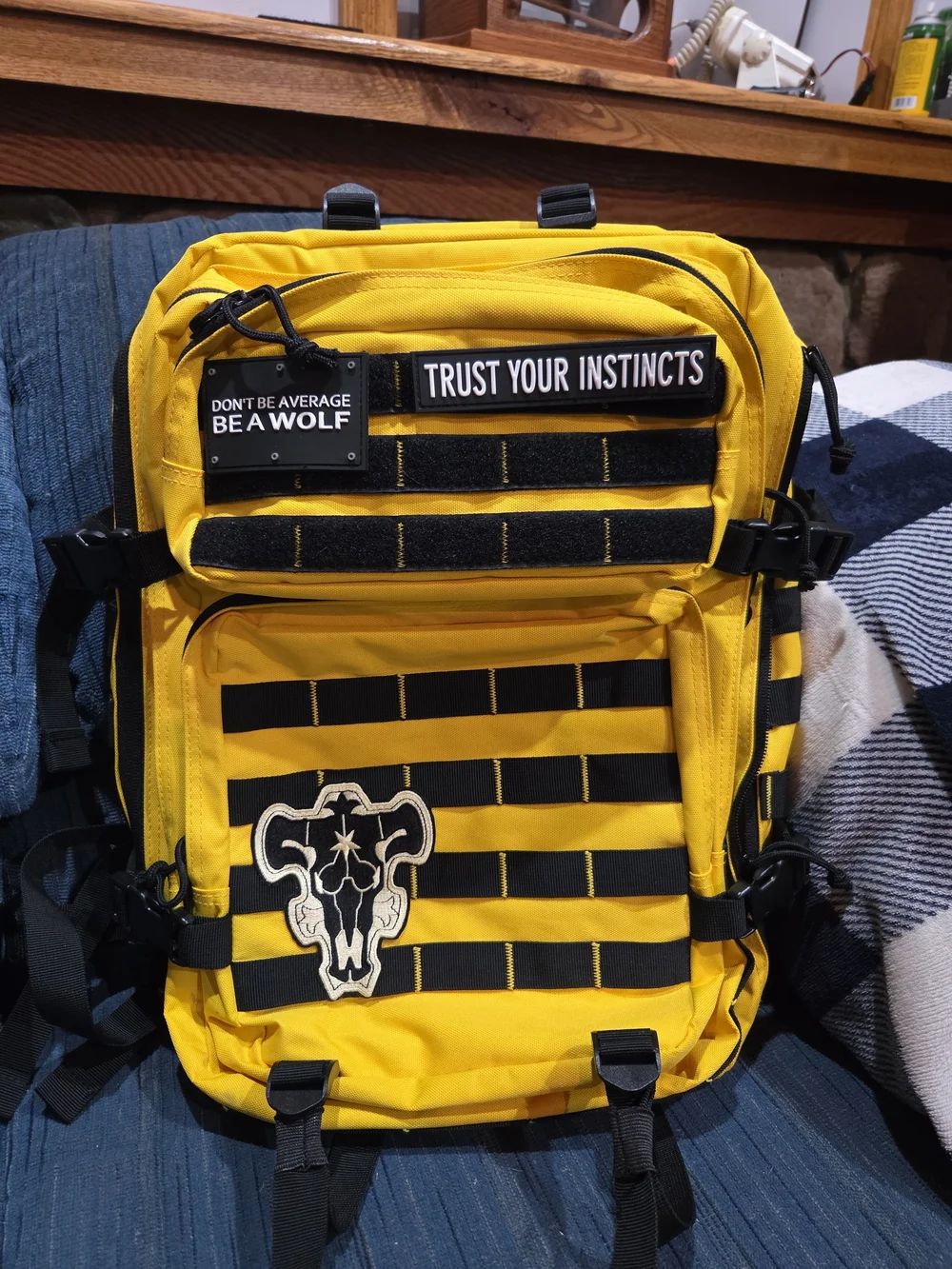 45L Tellow Tactical Backpack/Hiking Durable Utility Bag 3 Unique Patches Excelle